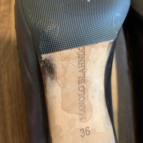 Vintage Manolo Blahnik Brown Suede Heels - Picture 9 of 12